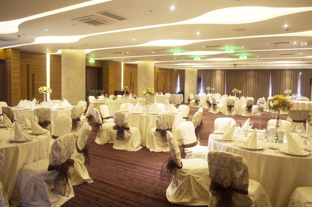 Premier Palace Spa Hotel Bukareszt Zewnętrze zdjęcie The ballroom of the hotel